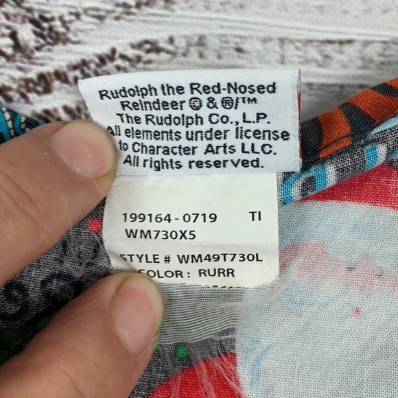 Rudolph the red nose reindeer scrub top 
size M - Picture 6 of 8